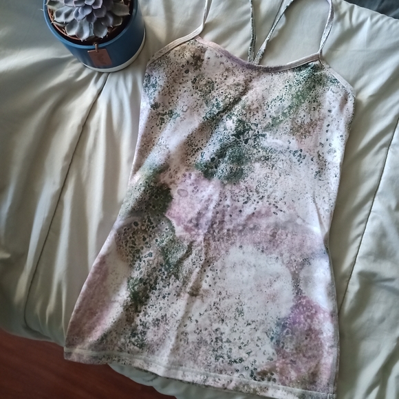 Lululemon top - Picture 1 of 4